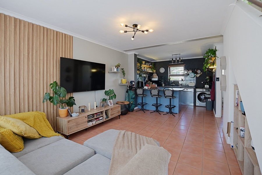 2 Bedroom Property for Sale in Parklands Western Cape